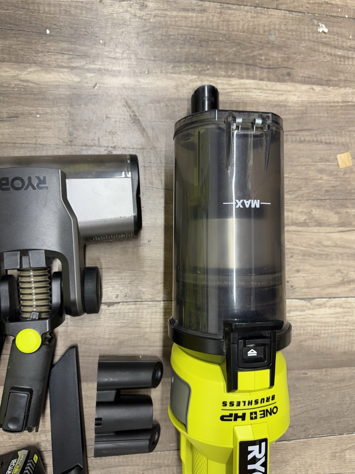 RYOBI ONE+ HP 18V Cordless Pet Stick Vacuum Kit w/ 4.0Ah Battery & Charger