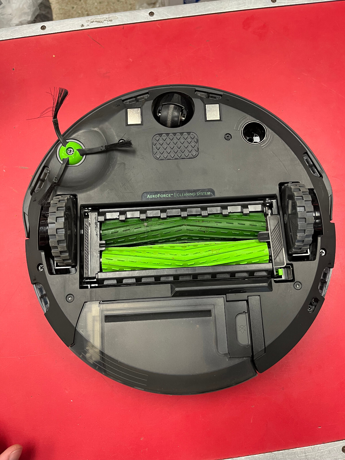 2 iRobot Roomba j7+ Self-Emptying Vacuum Cleaning Robot with charging port