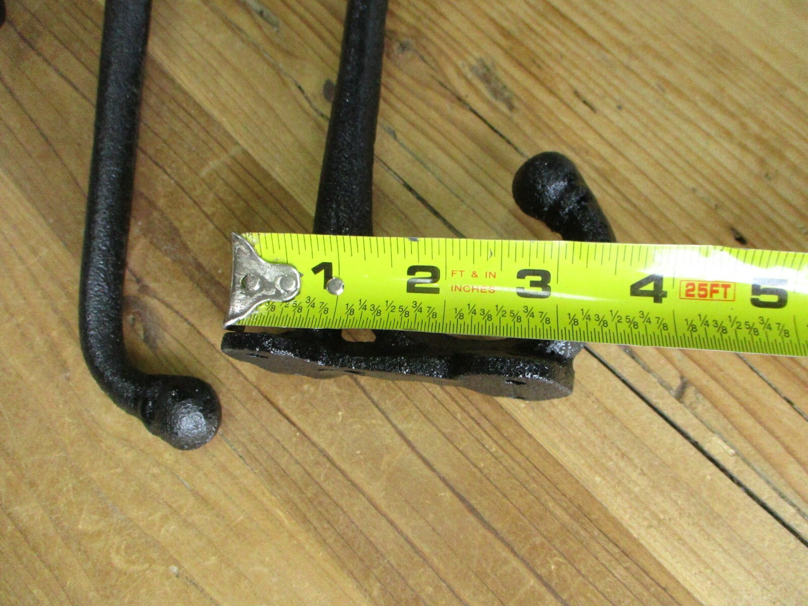 4 LARGE HARNESS HOOKS RACK COAT HAT WALL CAST IRON BARN BLACK 7 1/2″ LONG STURDY