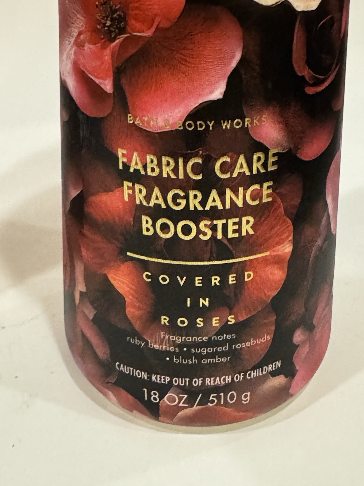 Bath & Body Works Covered in Roses Detergent, Booster and 3 Wick Candle🌹