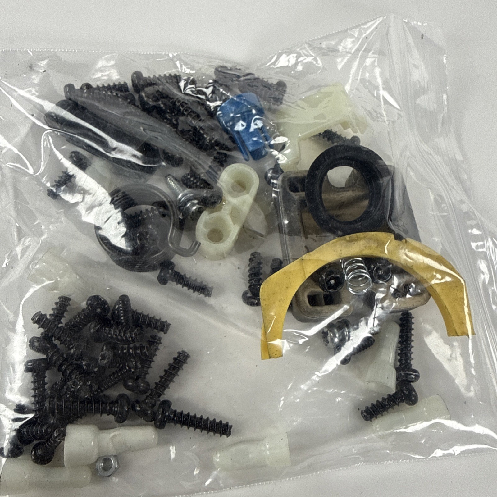 Shark Rotator NV682 Vacuum Screws, Miscellaneous Spare Parts Lot Of 50+