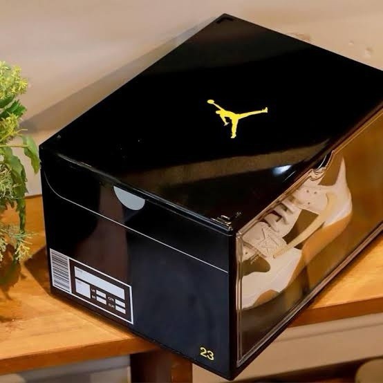 NIKE Black Plastic Shoe Box One Piece – Available exclusively in Asia New
