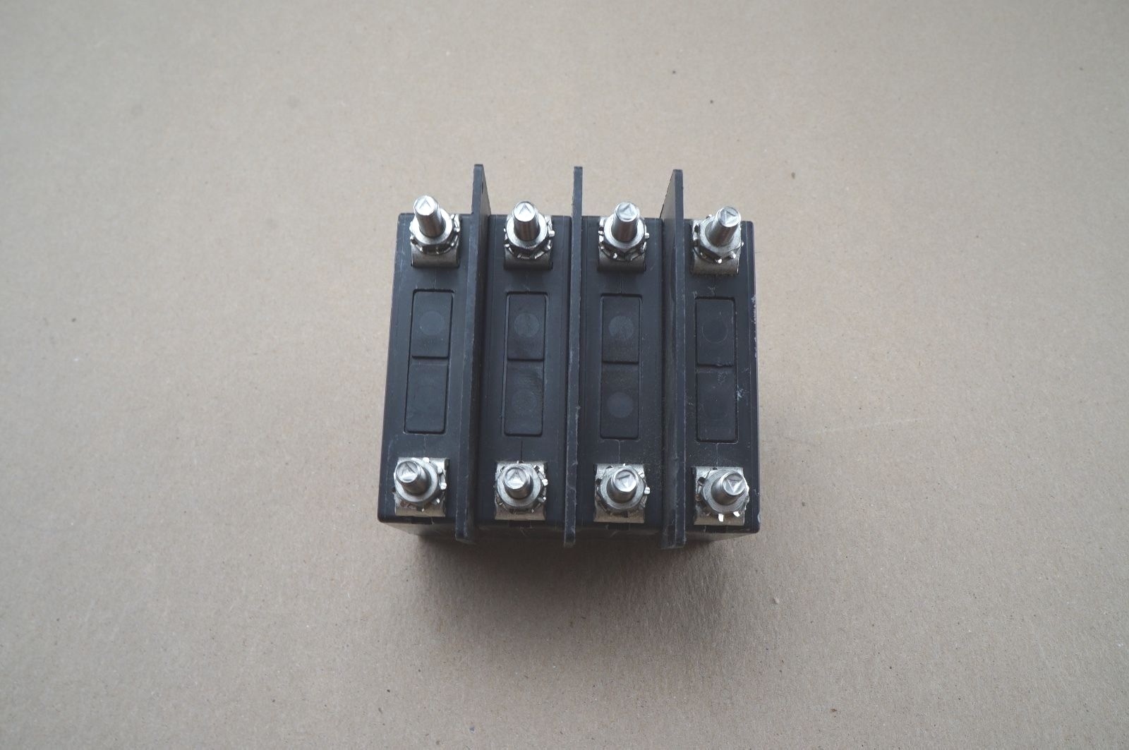 NEW AIRPAX Circuit Breaker Magnetic Circuit Breaker IELHK1111-1-63-30.0-BE-01-V