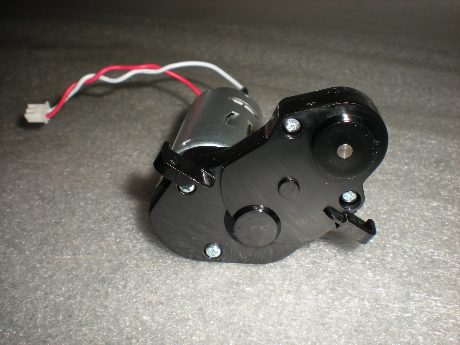 OEM iRobot Roomba 105 Combo Robot Vacuum & Mop Cleaning Head Roller Brush Motor