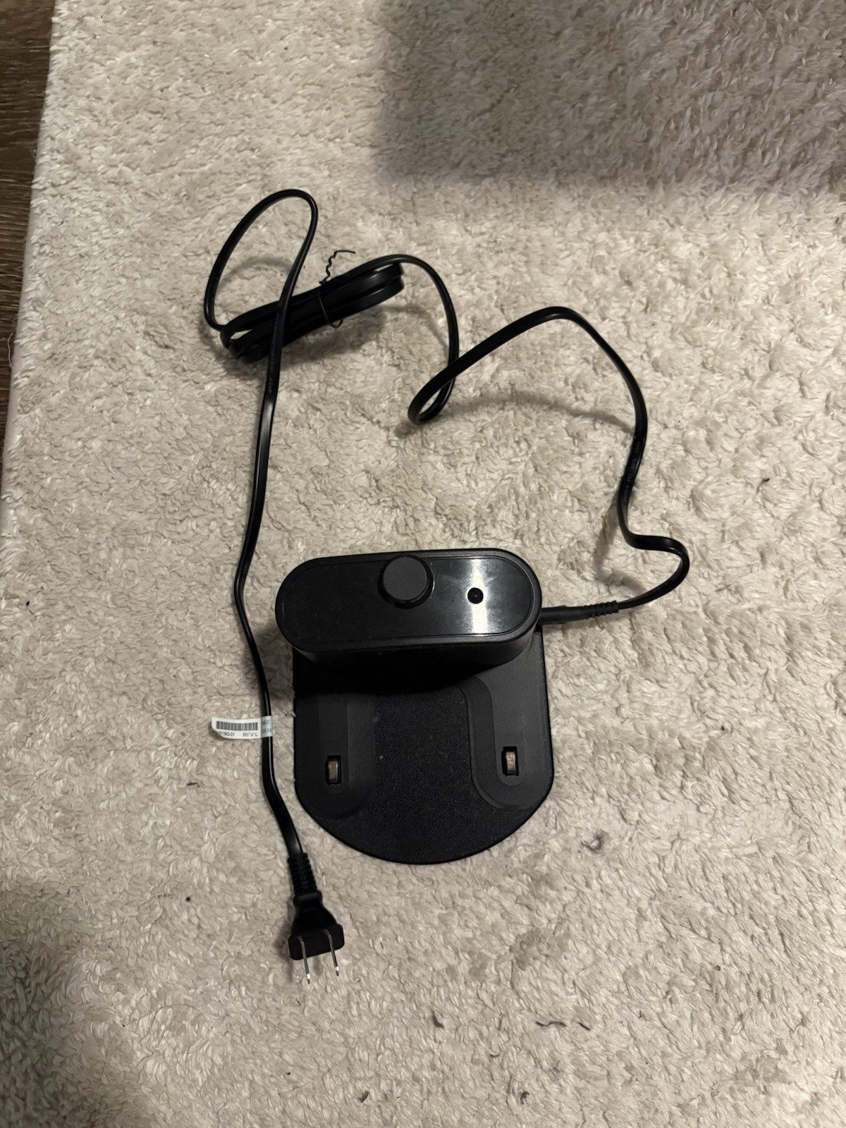 iRobot Roomba 671 Wi-Fi Robot Vacuum – Untested Battery Life, Powers On
