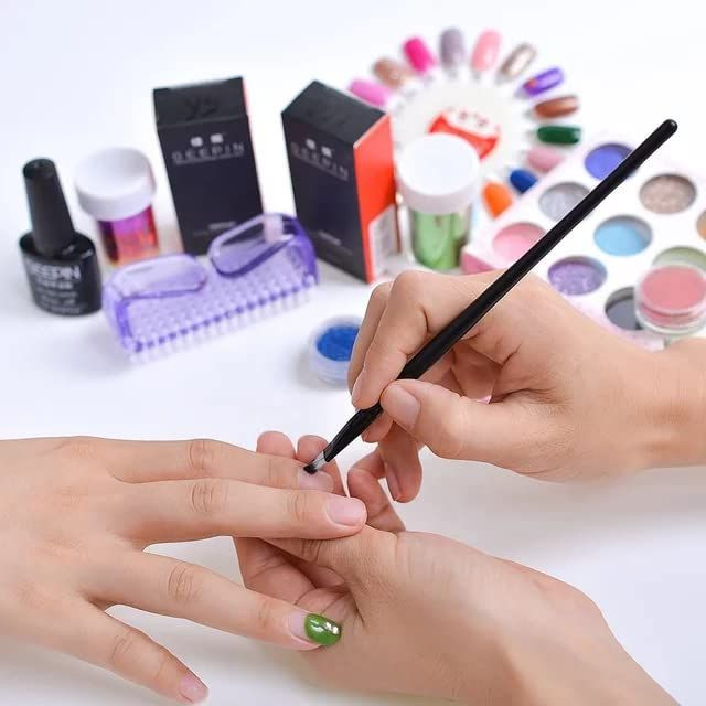 4 Pcs Nail Brush for daily Use – 4 Different 8.3 cm x 2.7 x 4 cm, 4pcs