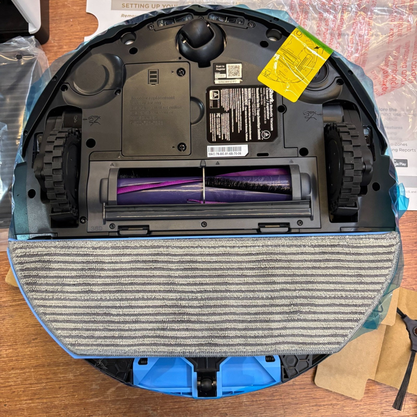 Shark Stratos Robot Vacuum and Mop