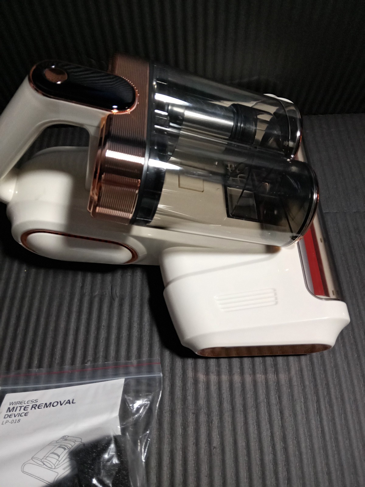 Wireless Mite Removal Device w/ Strong Suction 13000Pa (LP-018)