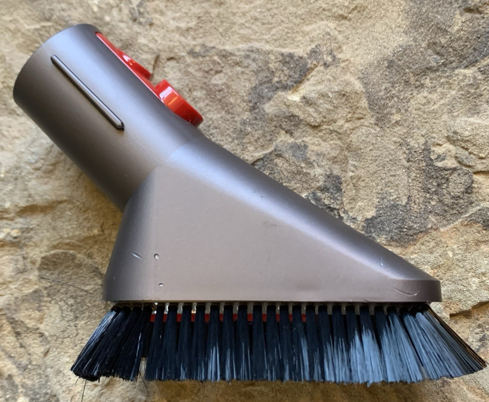 GENUINE Dyson V15 V11 V10 V8 V7 quick release Mini Soft Dusting Brush Tool. New