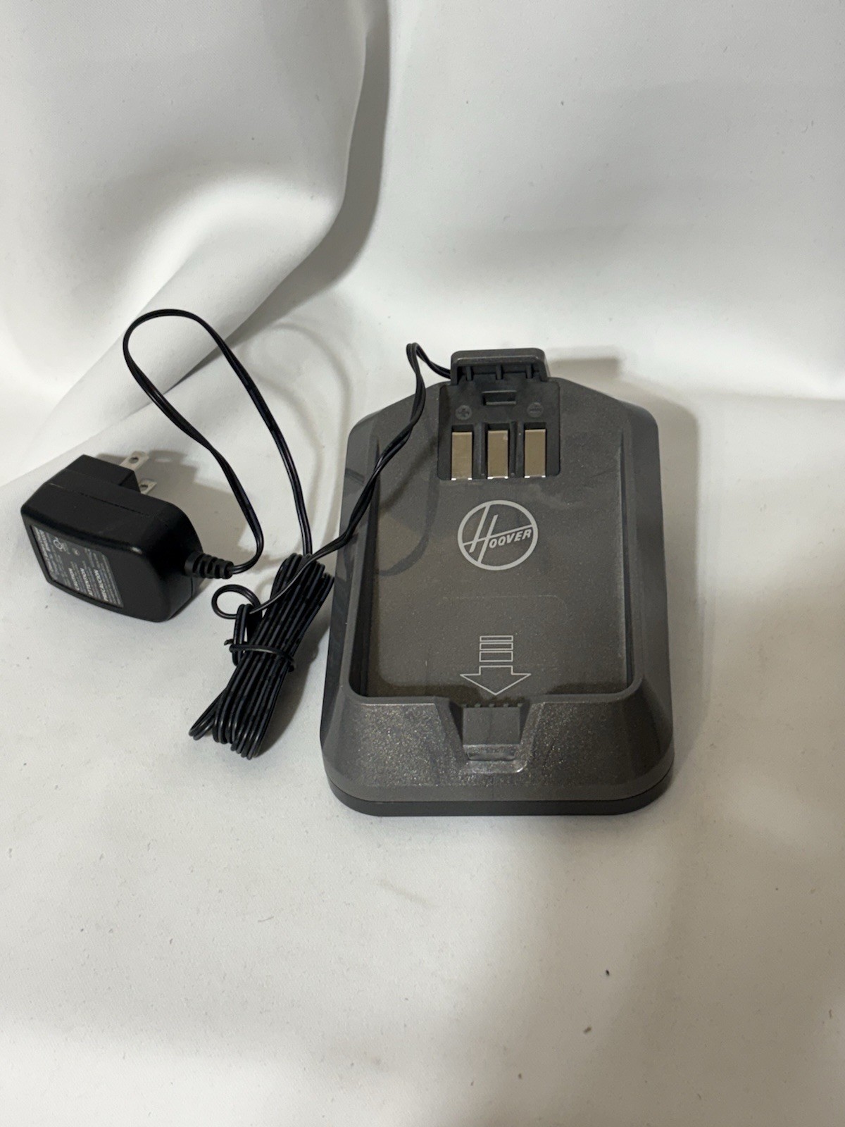 HOOVER BATTERY CHARGER BH03220 FOR BATTERIES BH03100/BH03120 ONLY