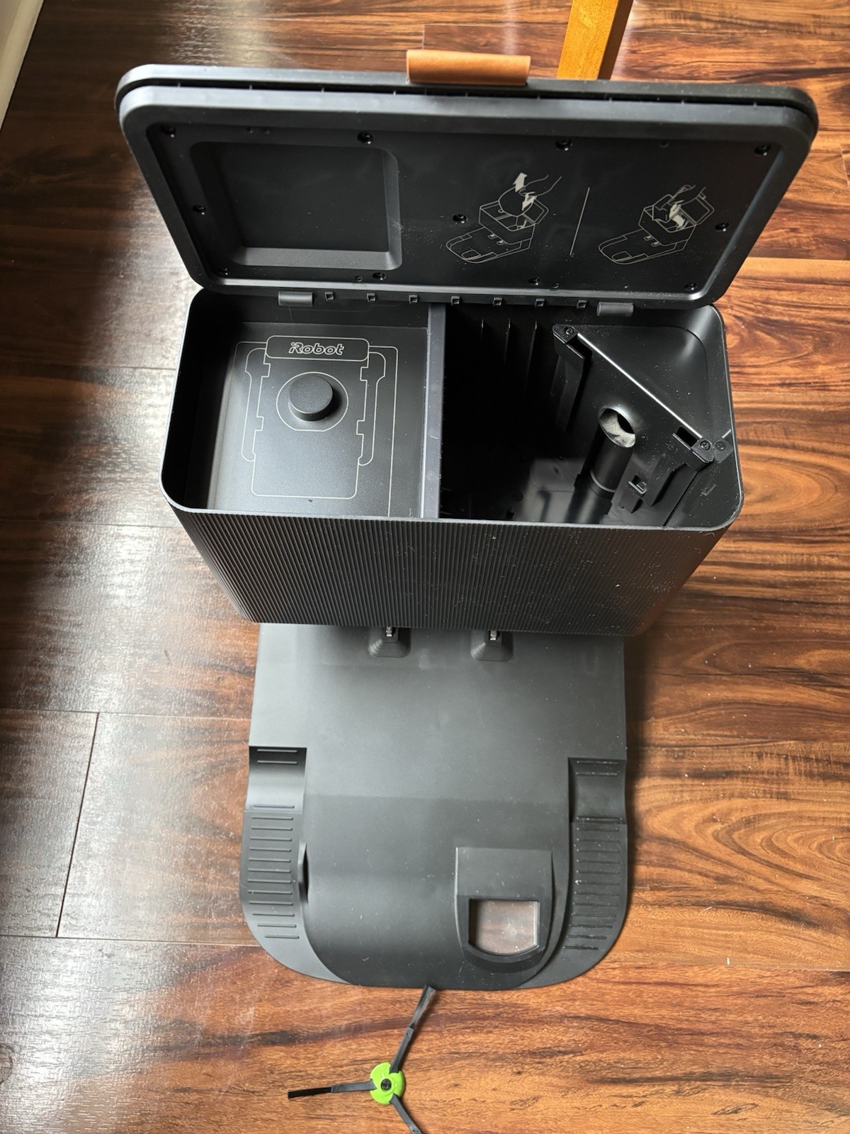 iRobot Roomba j7+ Robot Vacuum w/ Clean Base, Obstacle Avoidance, Wi-Fi
