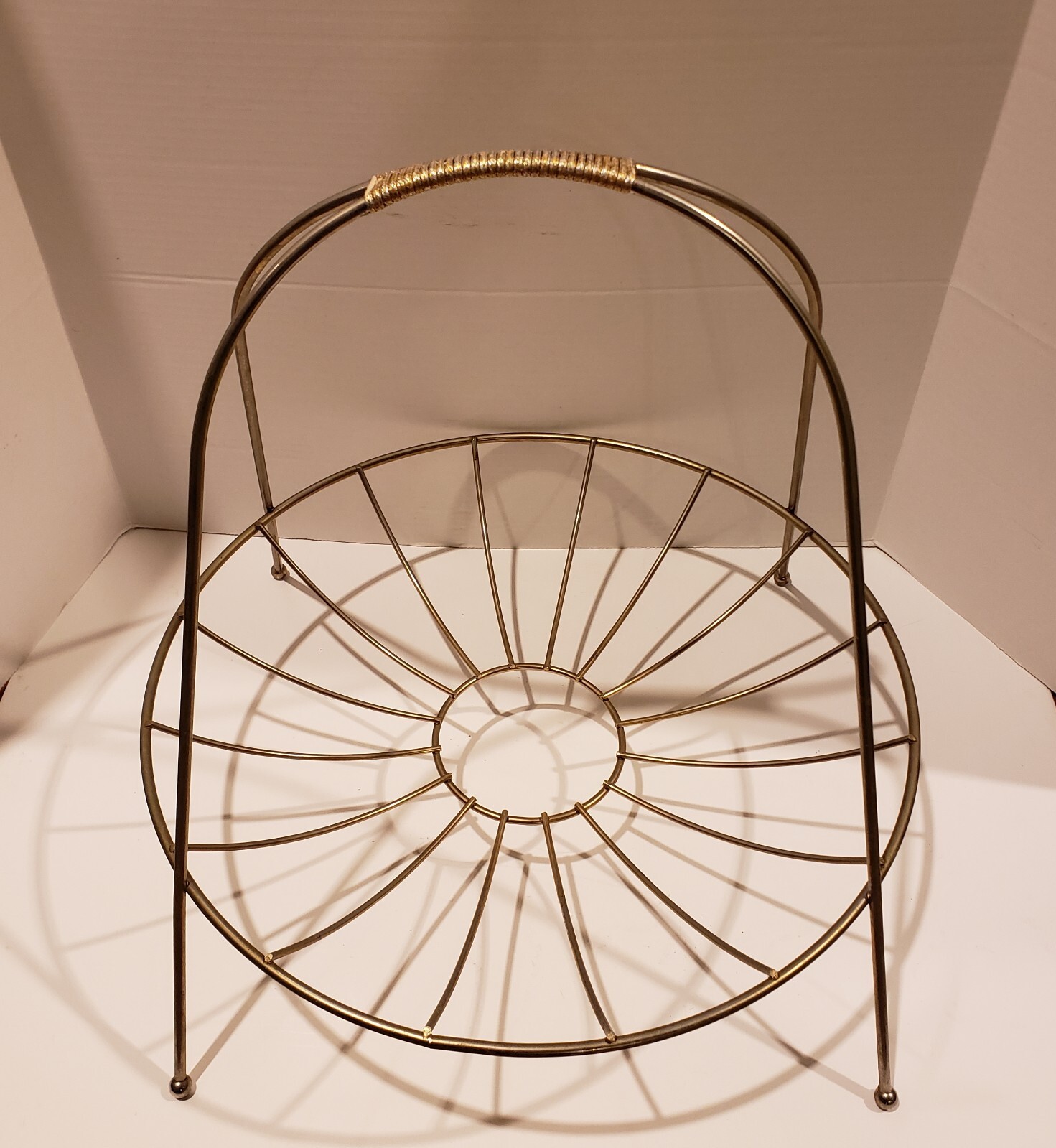 Magazine Rack Brass Atomic Art Round MCM Nouveau Deco Mid Century Rare Vintage