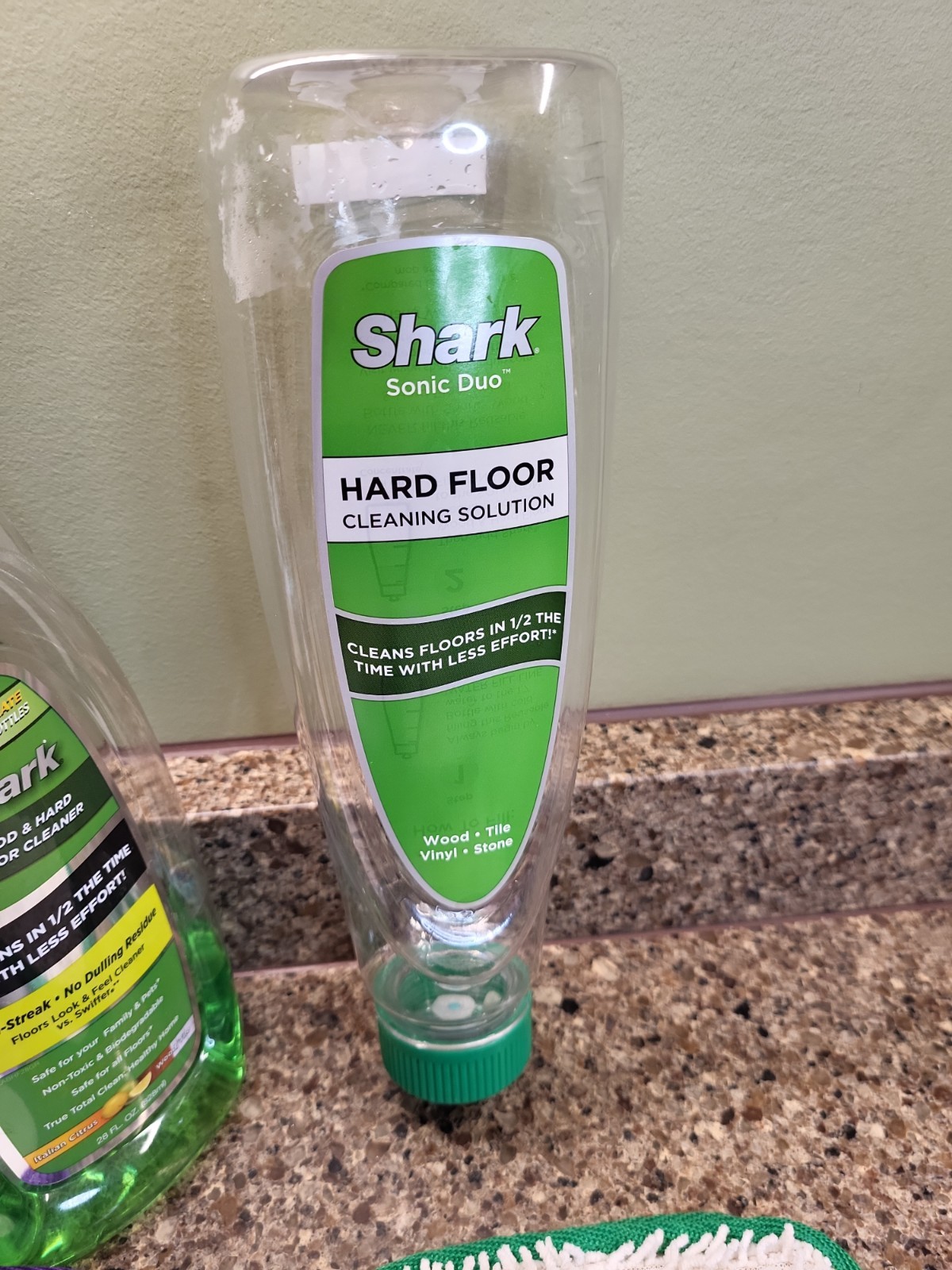Shark Sonic Duo Hard Floor Cleaning Solution Cleaner, Pads, and soluction READ!!