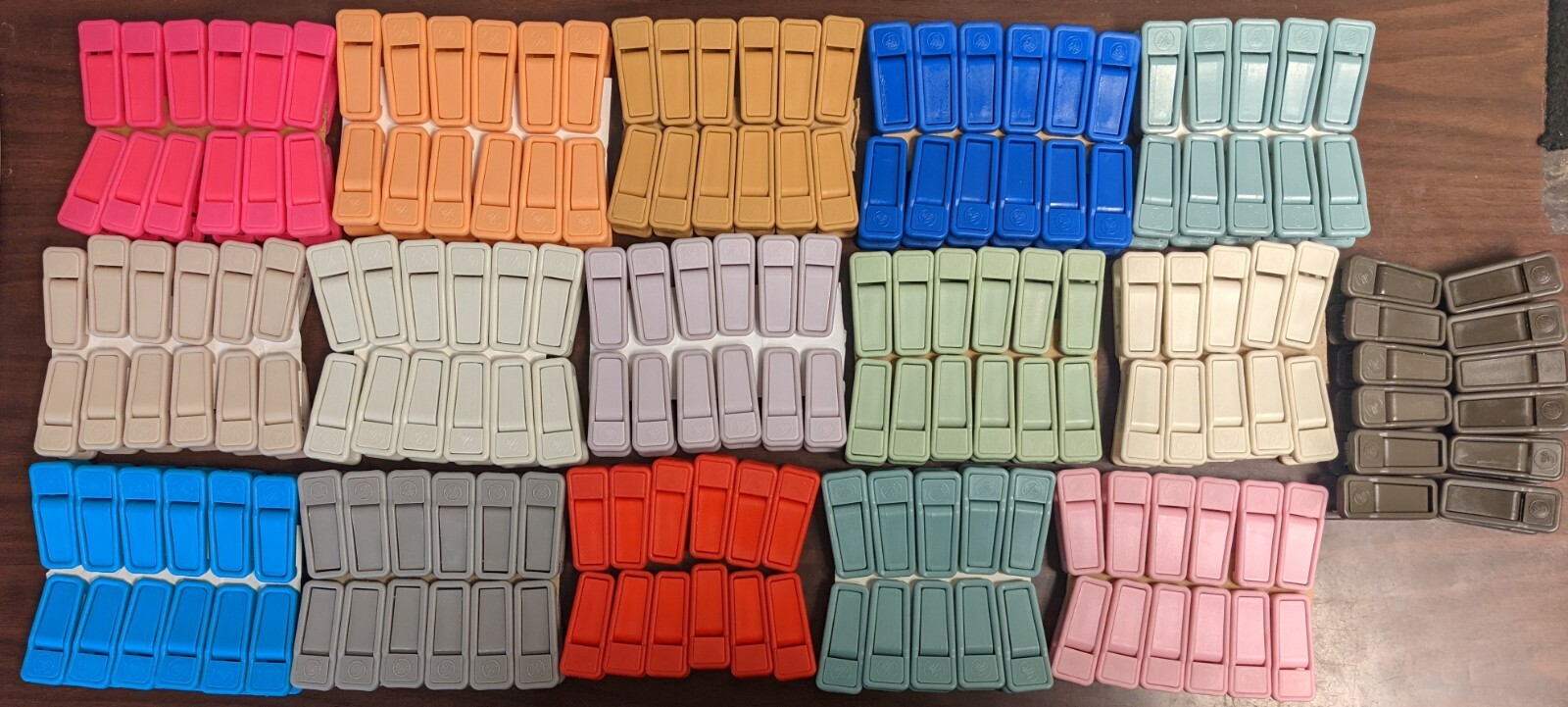 LOT OF 12 – JOY MANGANO HUGGABLE HANGER CLIPS **SEE VARIATIONS**
