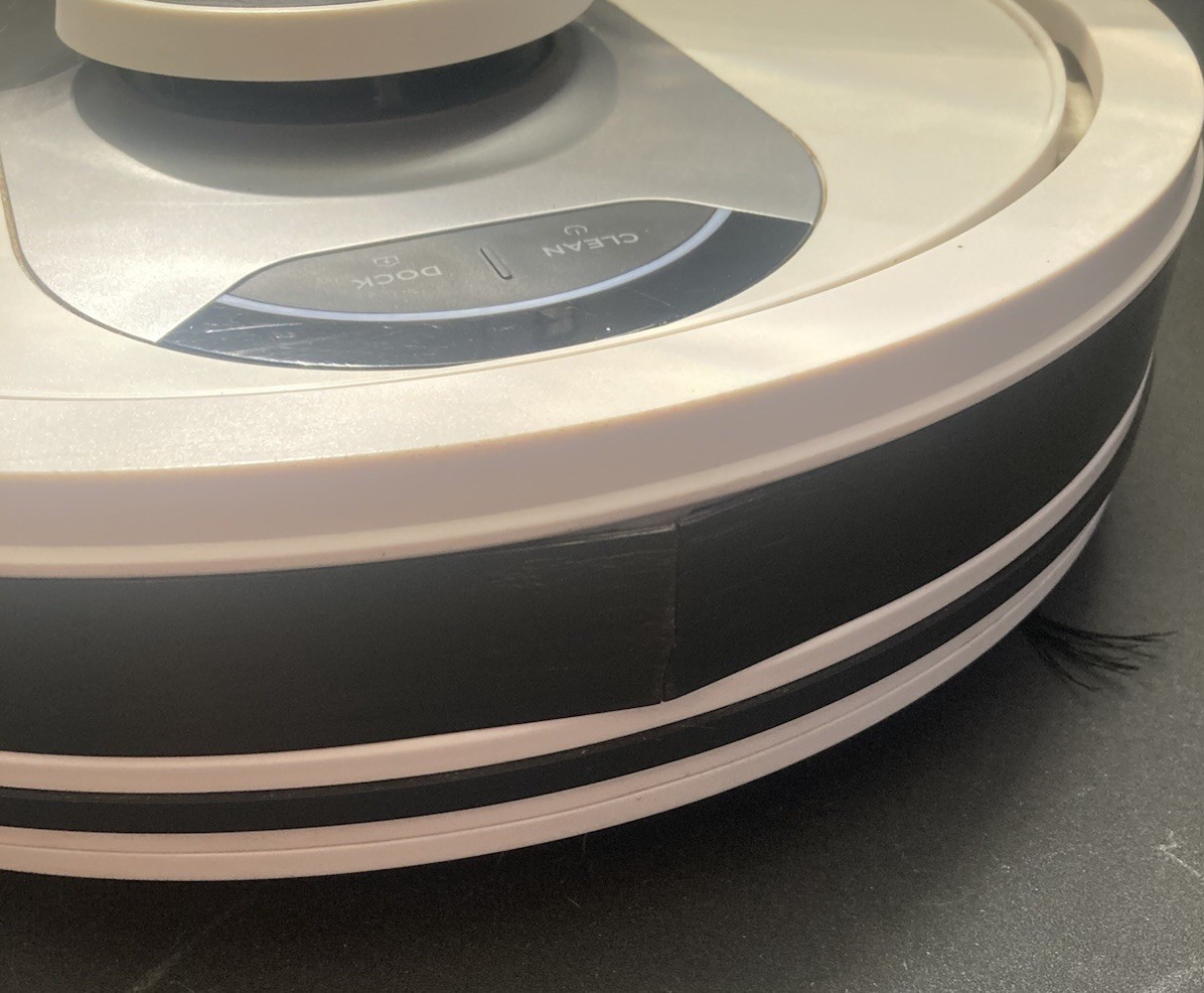 Shark AV2511AE AI Ultra Robot Vacuum With Base FOR PARTS ONLY
