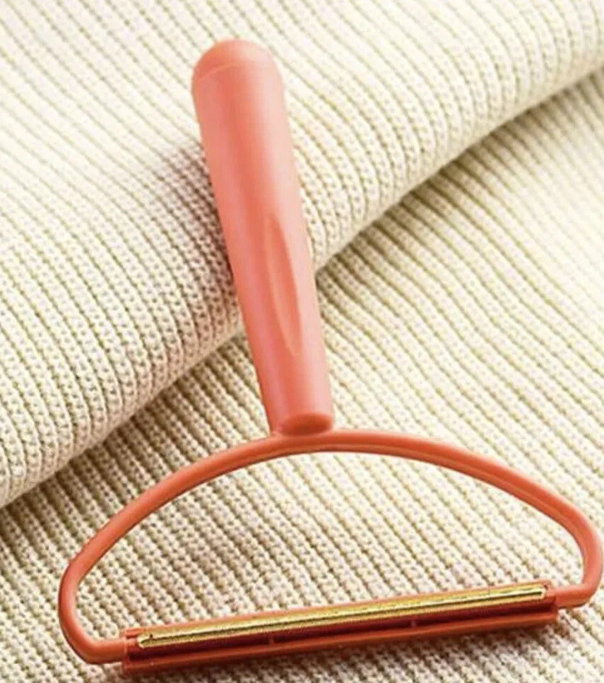 NEW – My Favorite Pet Hair Removal Tool For Clothing, Furniture, Car Interior