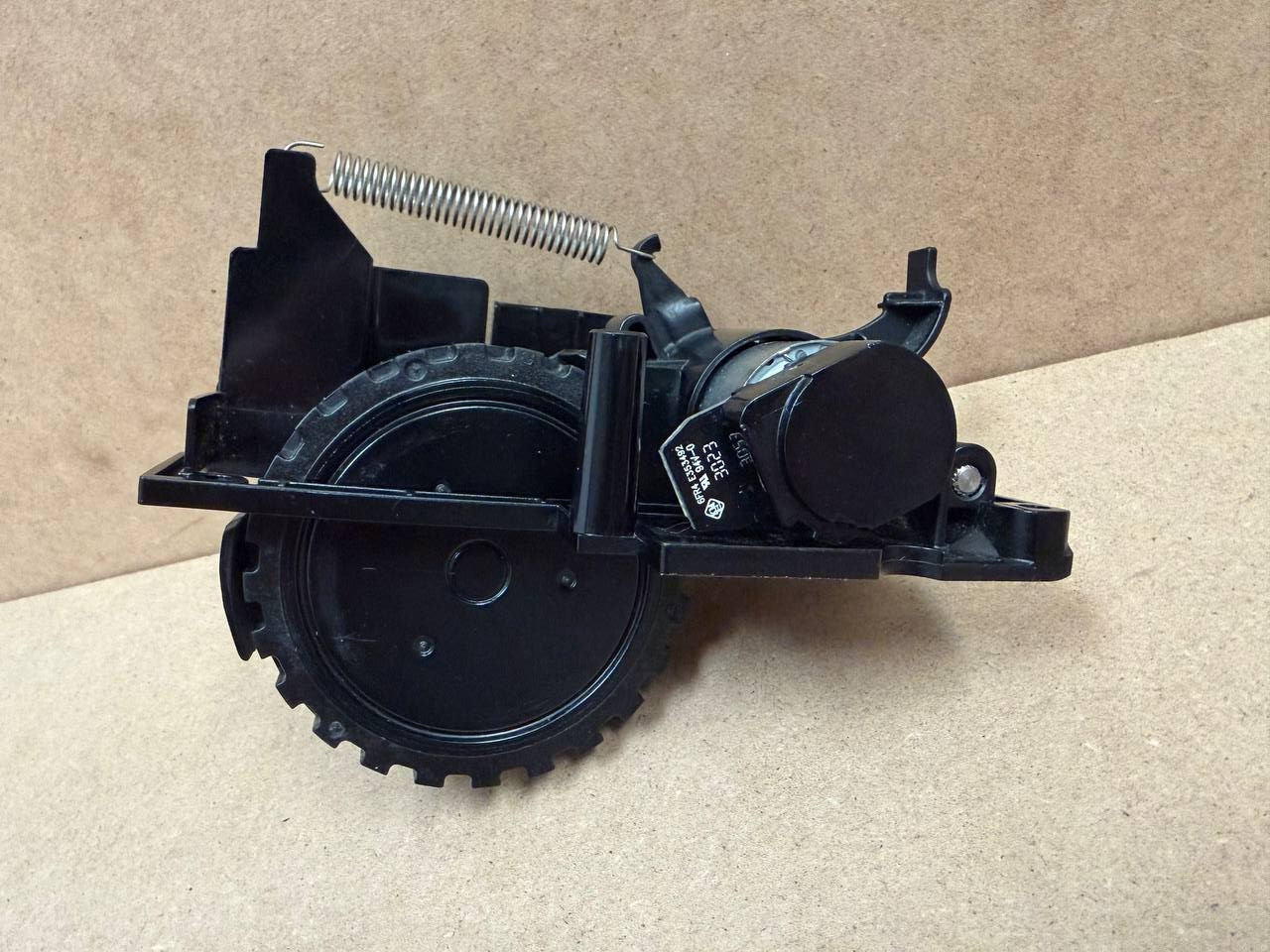 Genuine Shark RV2820VEUS Robot Vacuum Cleaner Left Wheel Assembly with Motor