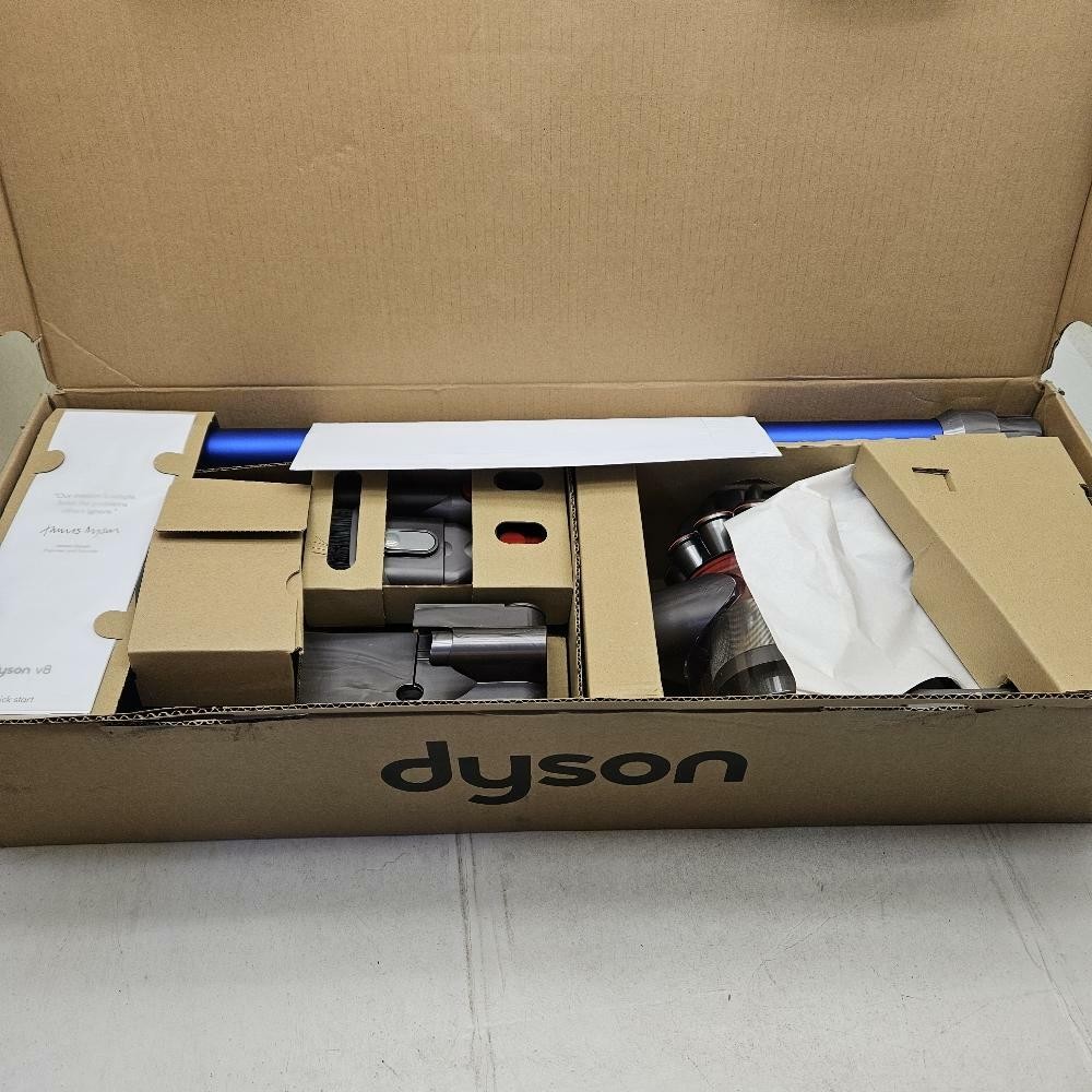 Dyson V8 Origin Plus Cordless Stick Vacuum Cleaner SV25 With Extra Tools