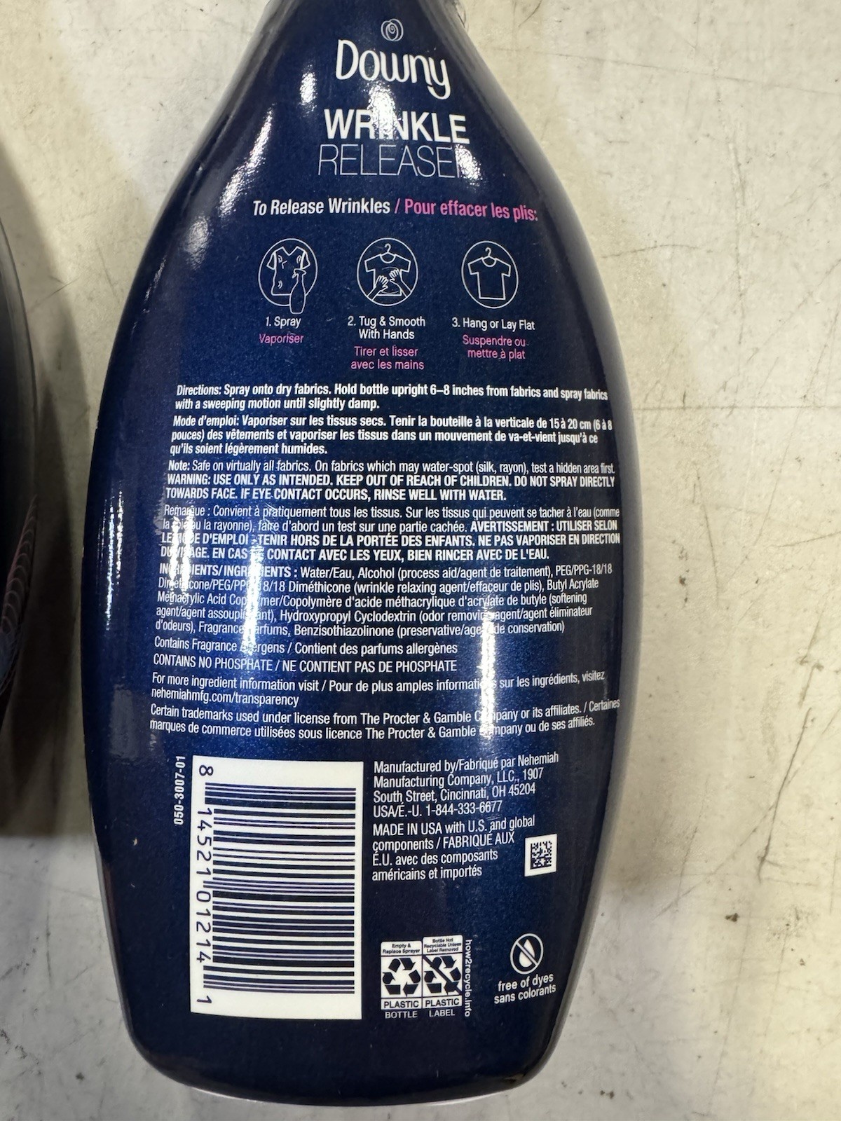 NEW Downy Wrinkle Releaser Fabric Spray Light Fresh Scent 33.8 Fl Oz (Pack of 2)
