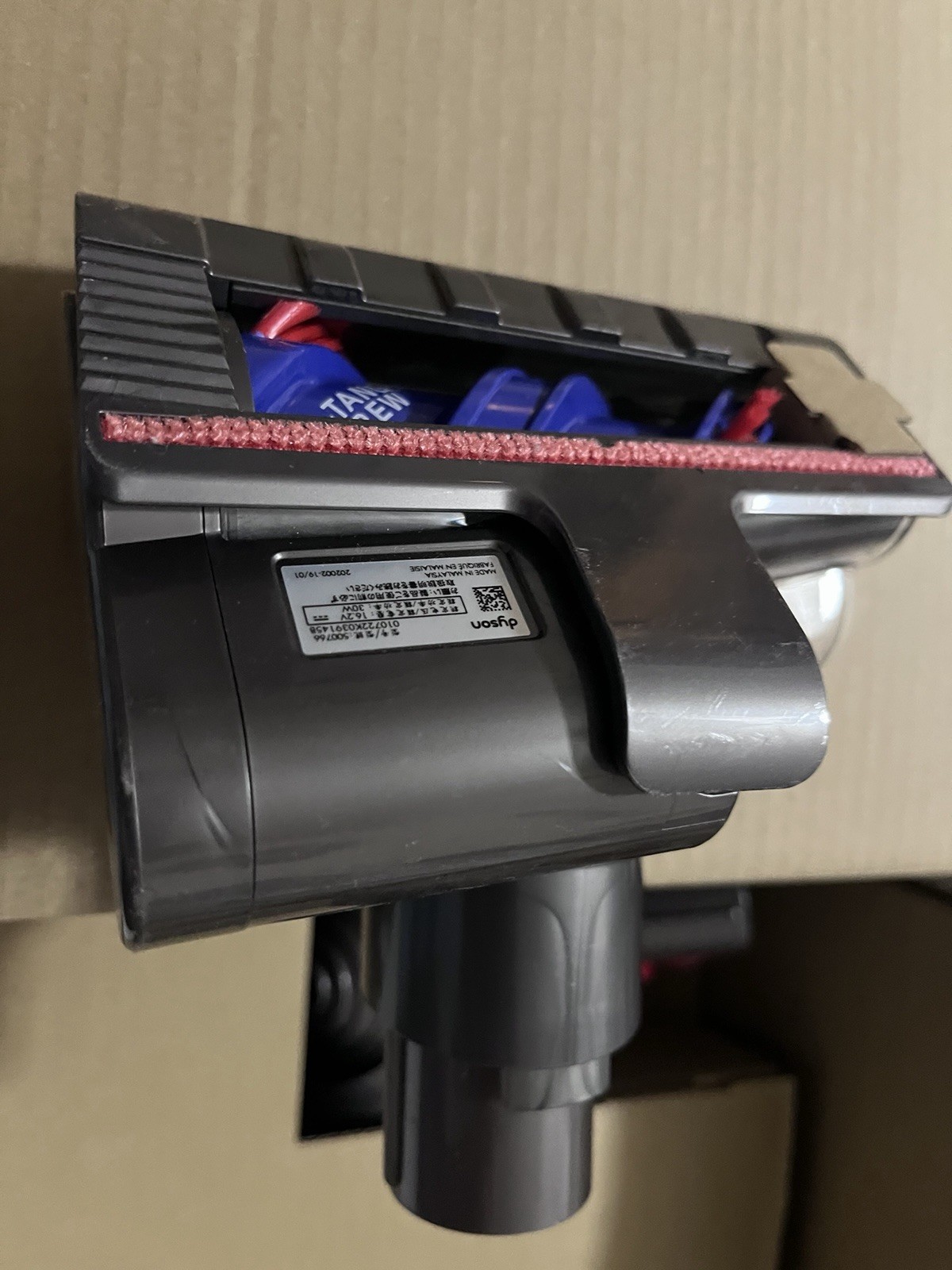 Dyson V12 Detect Slim Cordless Stick Vacuum Cleaner Anti-Tangle Brush Head