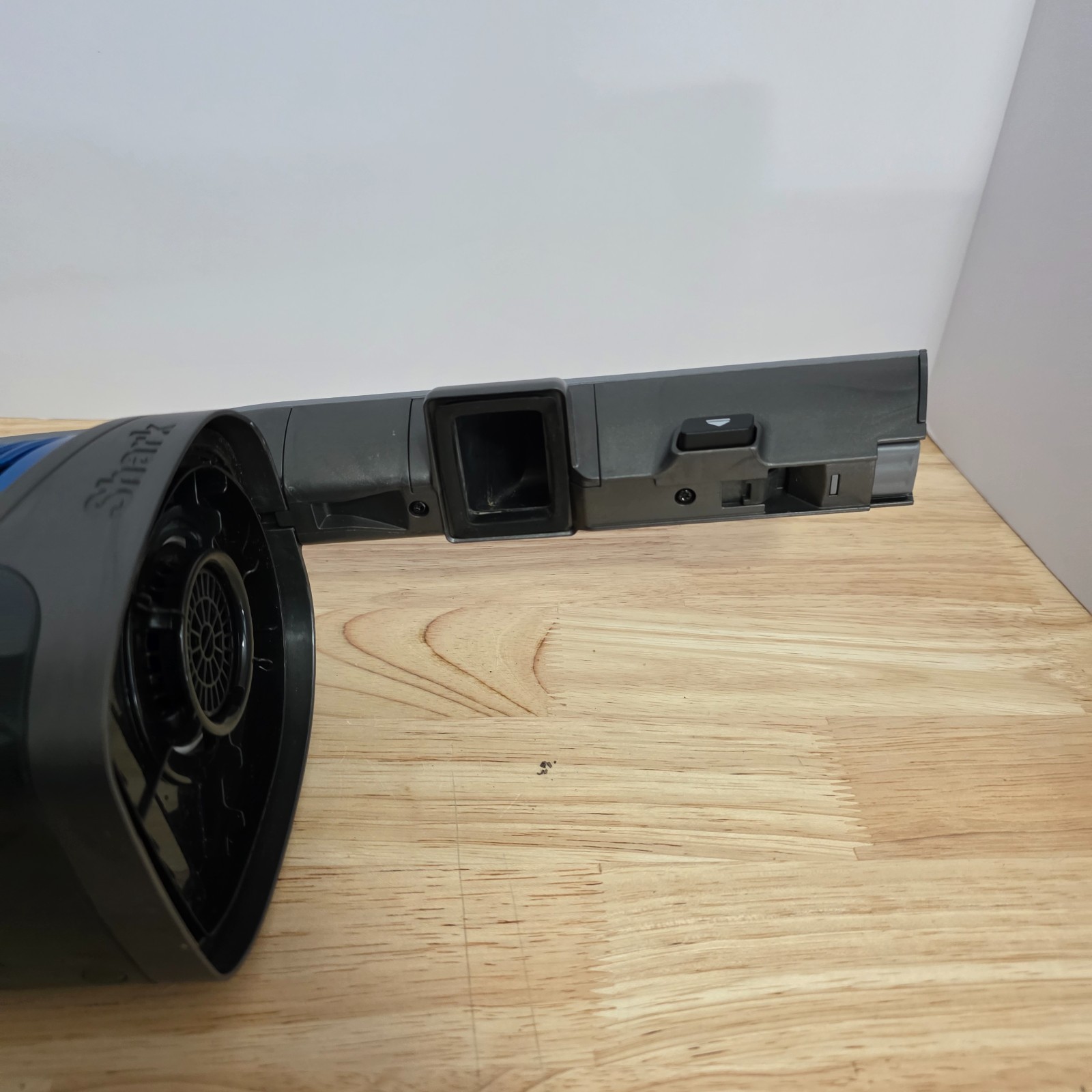 Shark Motor/Chassis Rocket Cordless IX140H Vacuums Works