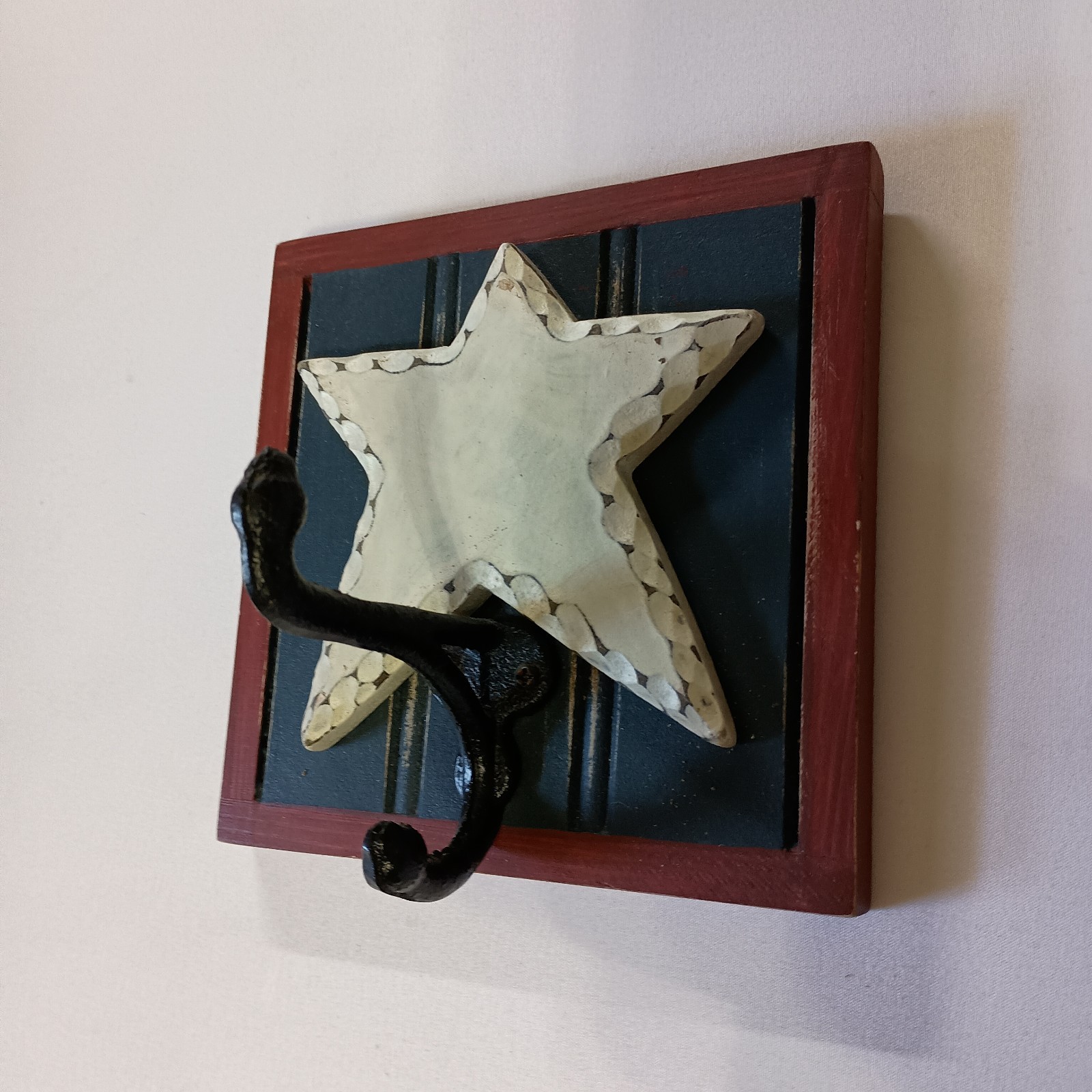 Wooden Star Wall Hook Black Wrought Iron Wall Hanger 5 1/2″ x 5 1/2″ Western