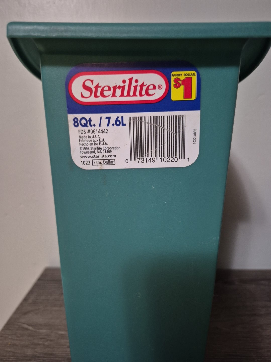 Vintage 1998 Sterilite 8qt/7.6L Green Trashcan NWT Retro