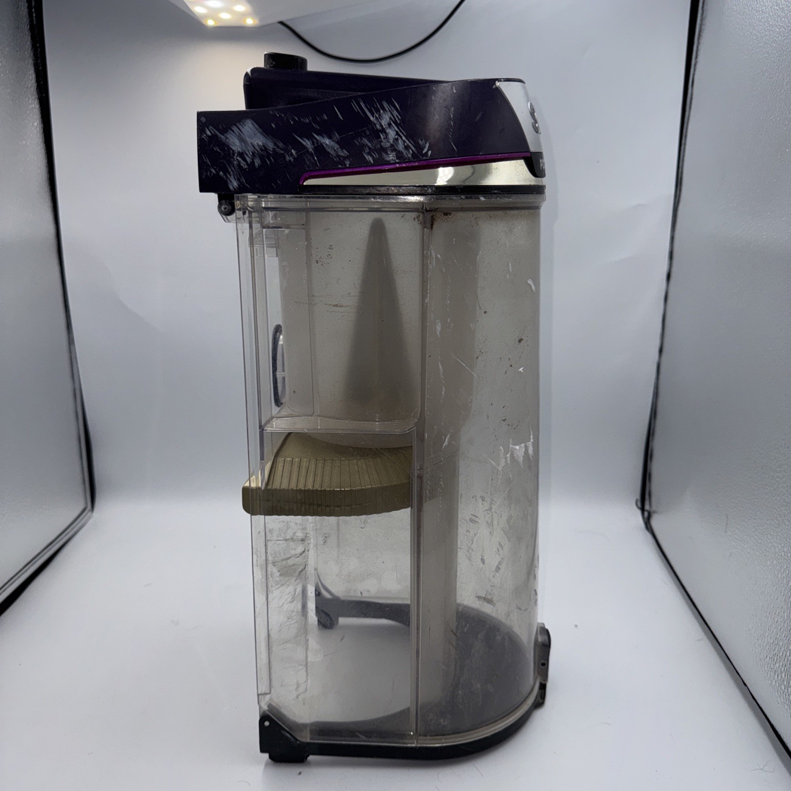 Shark AZ4002 Dust Bin Canister – Broken Mount Tab – Replacement Part