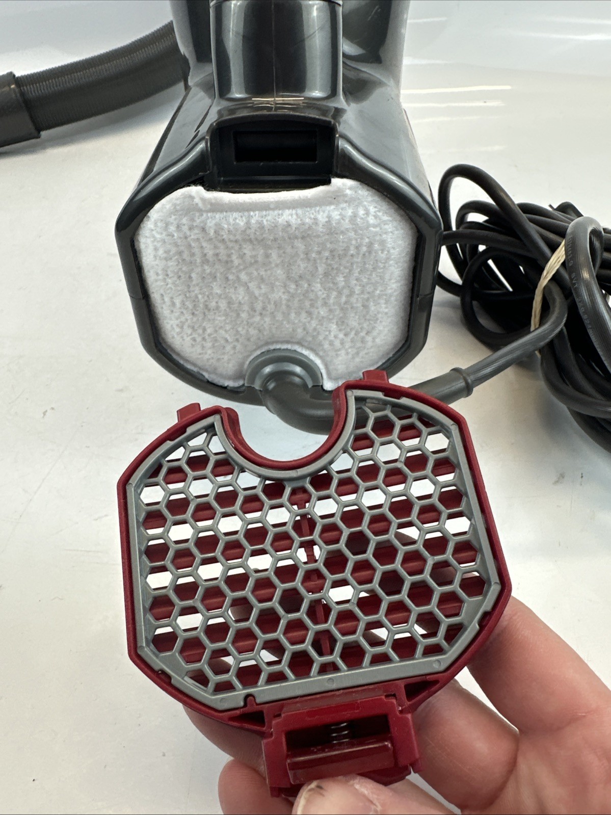 Shark QH296QRD Rocket Ultra-Light Handheld Vacuum Car Detail Kit 15FT Cord Red