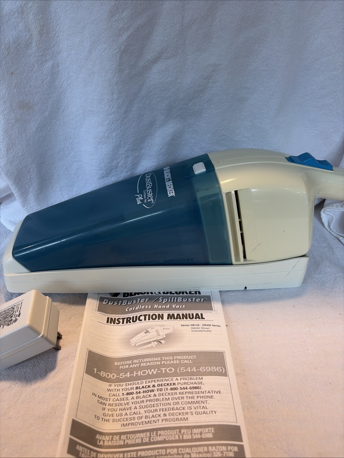Black & Decker Dustbuster Cordless Hand Vac DB225 VINTAGE Works! Wet/ Dry