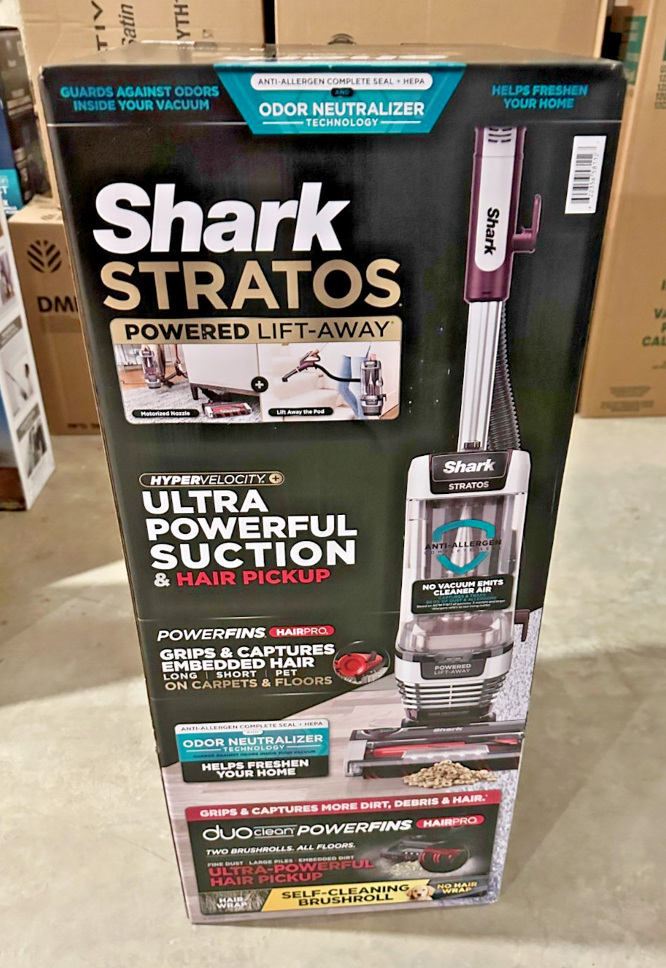 *Brand New* Shark Stratos Powered Lift-Away AZ3000 Vacuum Ultra powerful Suction