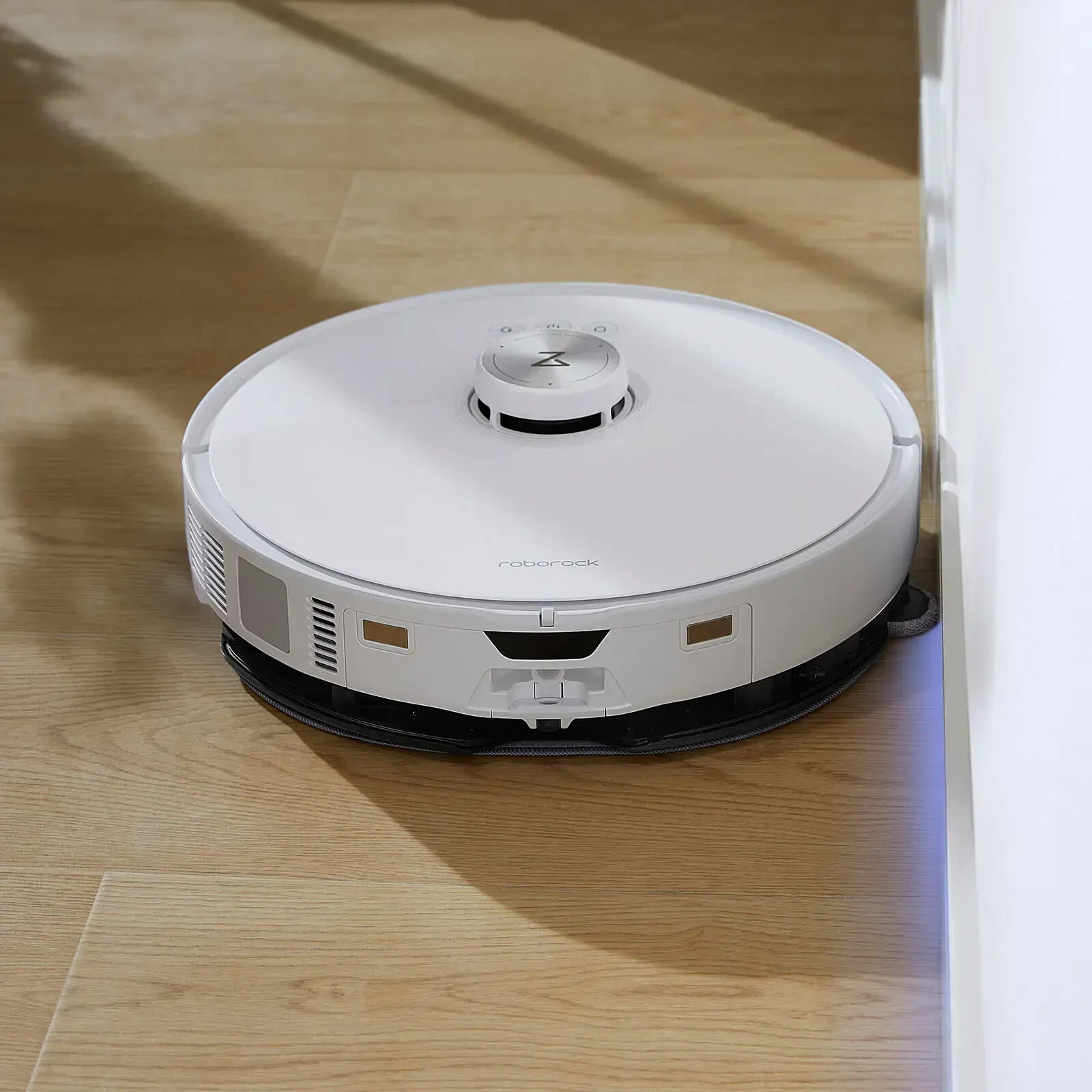 New Roborock S8 MaxV Ultra Robot Vacuum and Mop with FlexiArm Design Side Brush