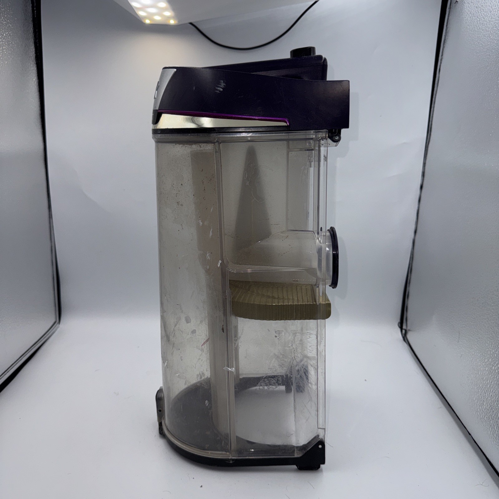Shark AZ4002 Dust Bin Canister – Broken Mount Tab – Replacement Part