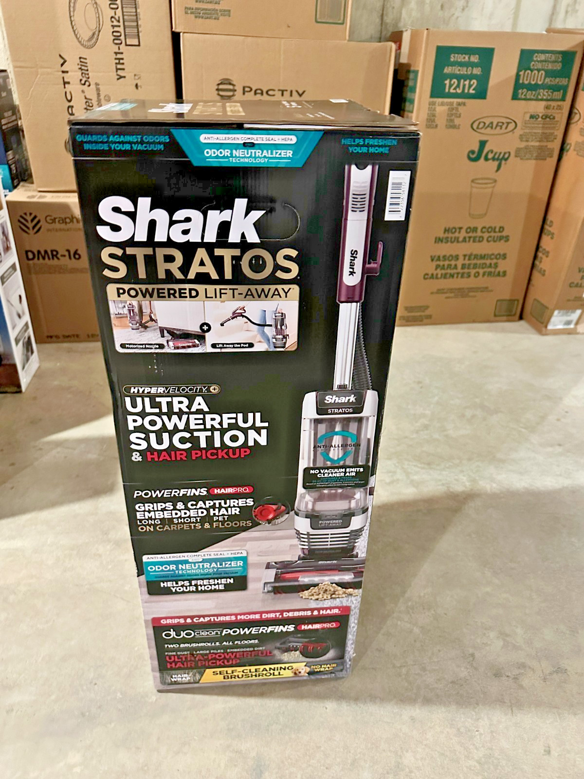 *Brand New* Shark Stratos Powered Lift-Away AZ3000 Vacuum Ultra powerful Suction