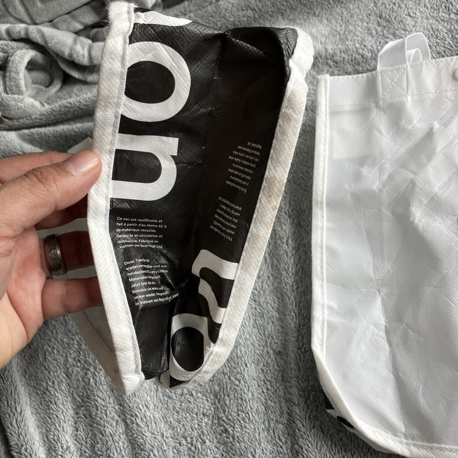 Lululemon Shopping Tote Bag Reusable Black And White 9×12 Lot Of 2