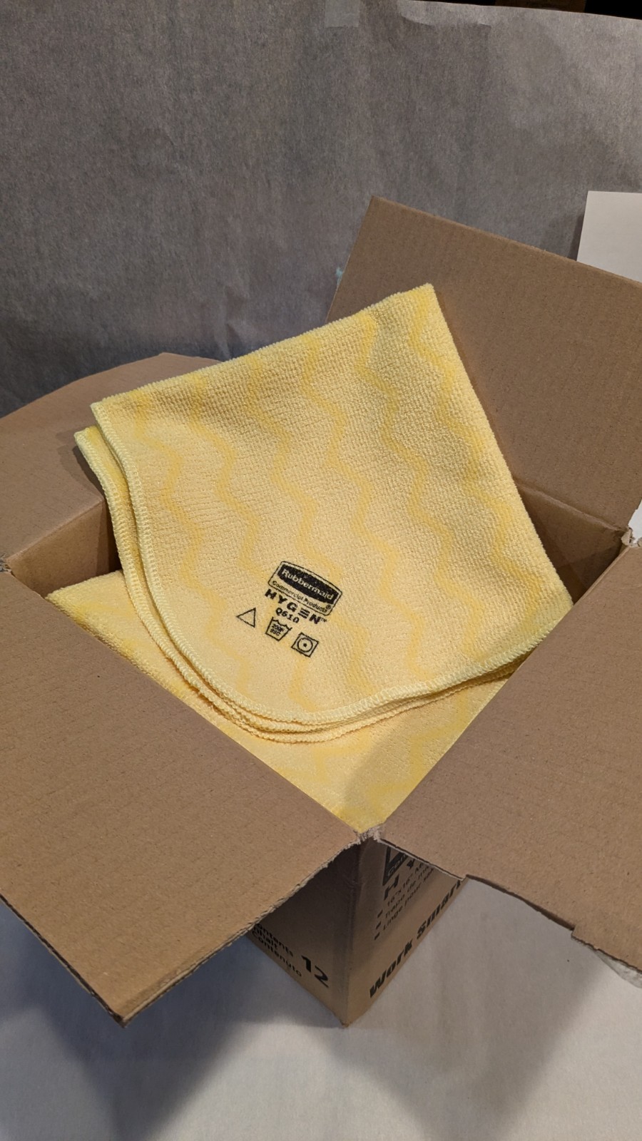 Rubbermaid Hygen 16″X16″ Microfiber Bathroom Cloth Yellow (box of 12) Q610