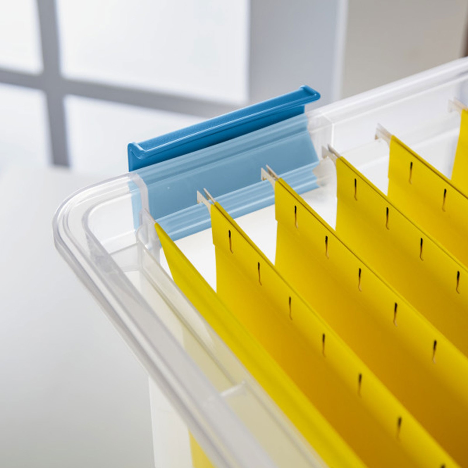 Sterilite Large 32 Qt Home Storage Container Tote with Latching Lids, (4 Pack)