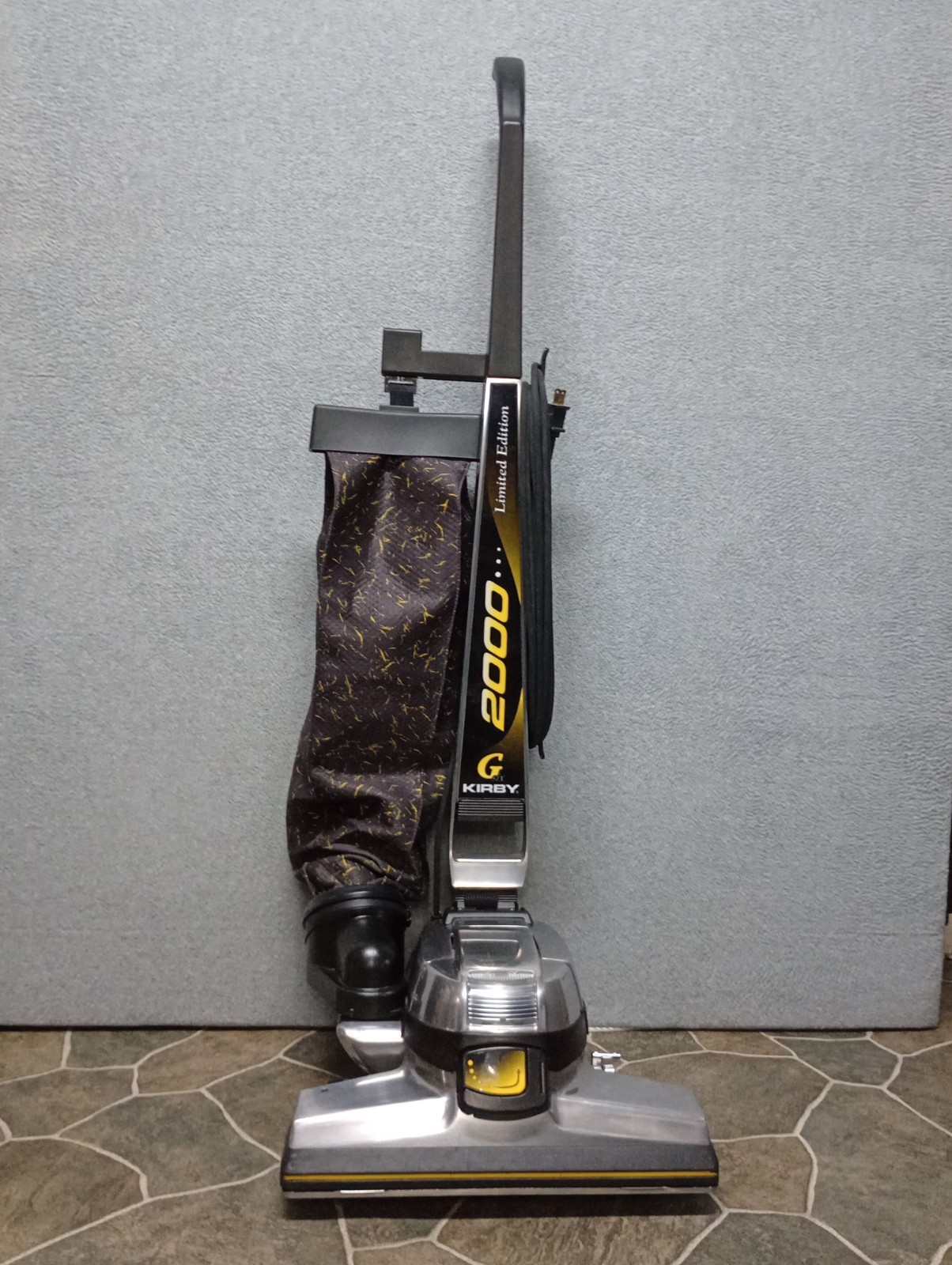 Kirby G6 2000 Limited Edition Vacuum Cleaner