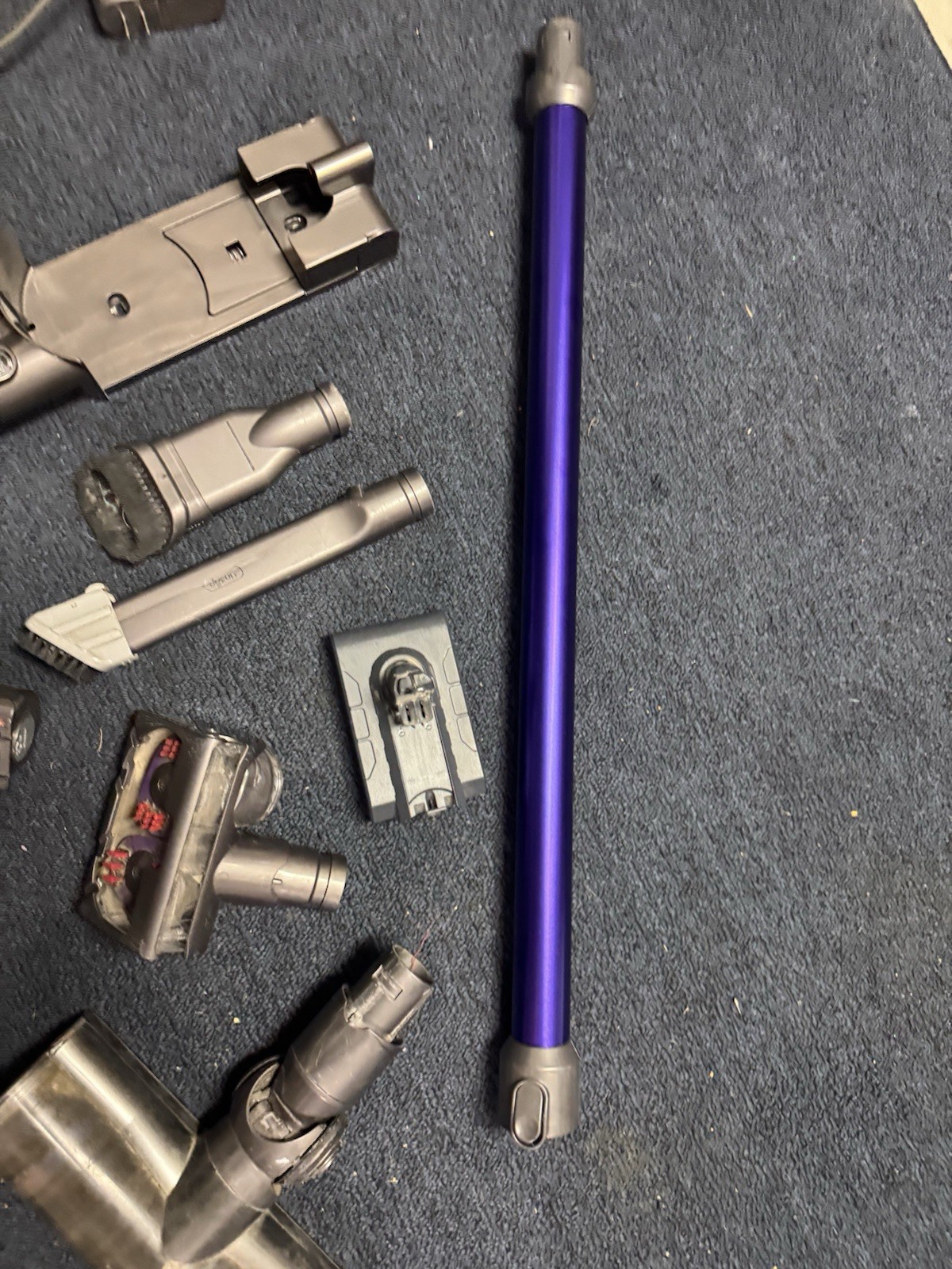 Dyson B8 Parts plus cordless stick vacuum cleaner w/ tools- Purple-SV25