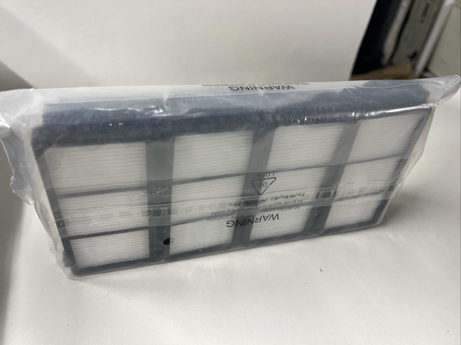 One Single Filter for iRobot Roomba 900 960 961 964 971 980 981 990 995 985 more