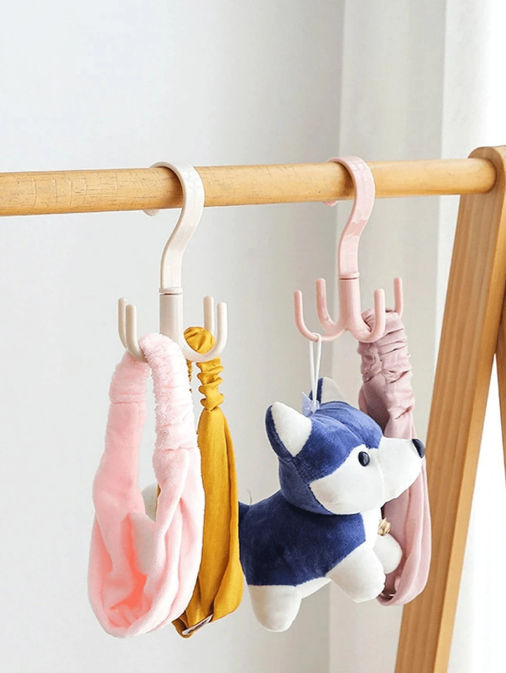360° Rotating Hook Hanger for Hats, Bags, Scarves – Random Color