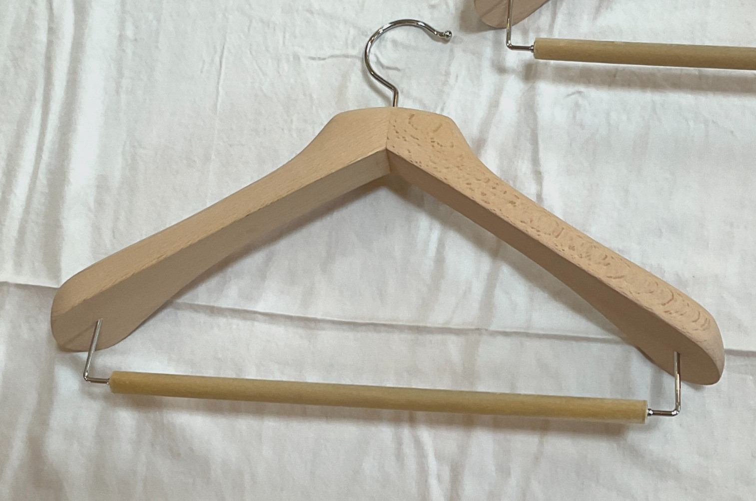 Lot of 5 Wood and Velvet LORO PIANA Hangers