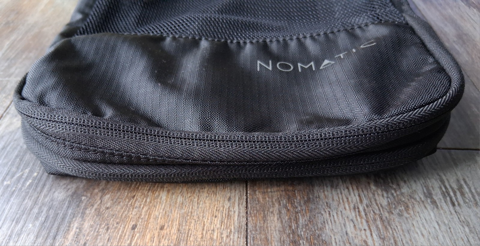NEW Nomatic Toiletries Bag Size Medium Cube 11.5″ Inch X 7.75″ Inch, NWT