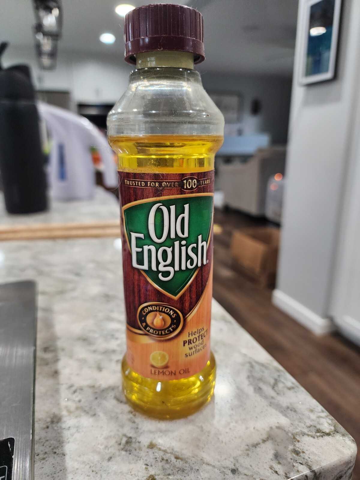 Vintage Old English Lemon Oil Furniture Polish FULL 16oz New Old Stock Prop