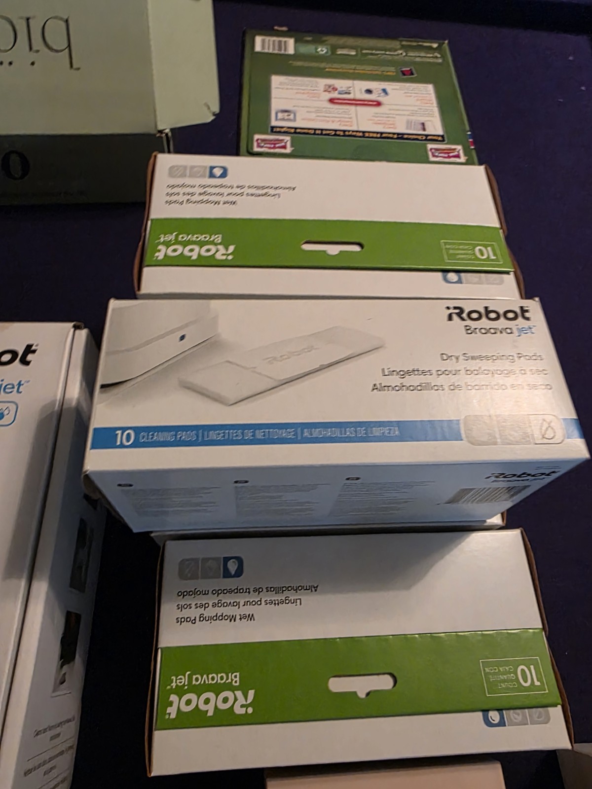 iRobot Braava jet 240 Cordless Battery Robotic Mop White/Blue w/ Pads