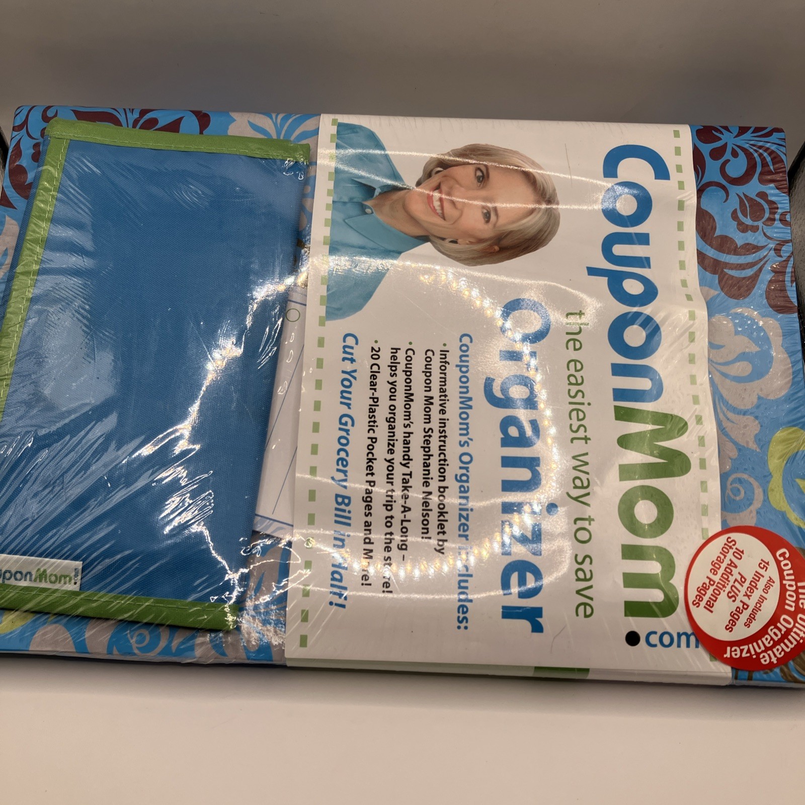 Coupon Mom The Ultimate Coupon Organizer NEW sealed Pad Take Along Pouch Holder