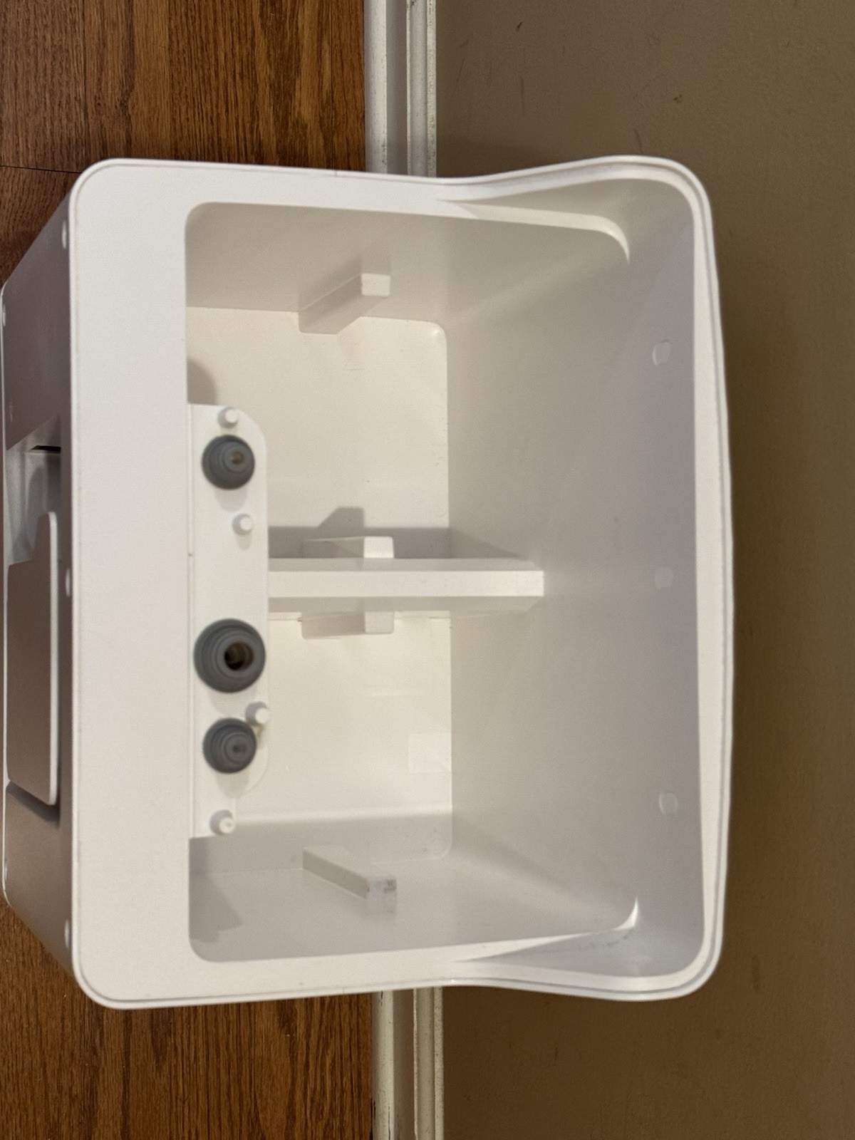 Roborock Q Revo (EWFD12LRR) Shell Empty Wash Fill Dock ONLY – Used – Working