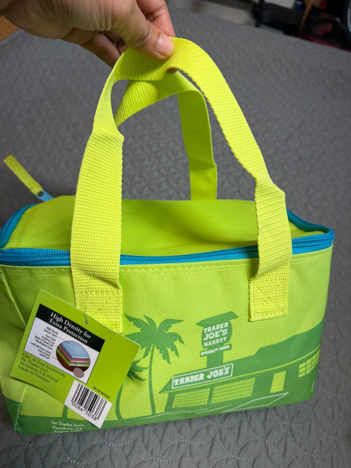 trader joes mini insulated bag(pick what color)