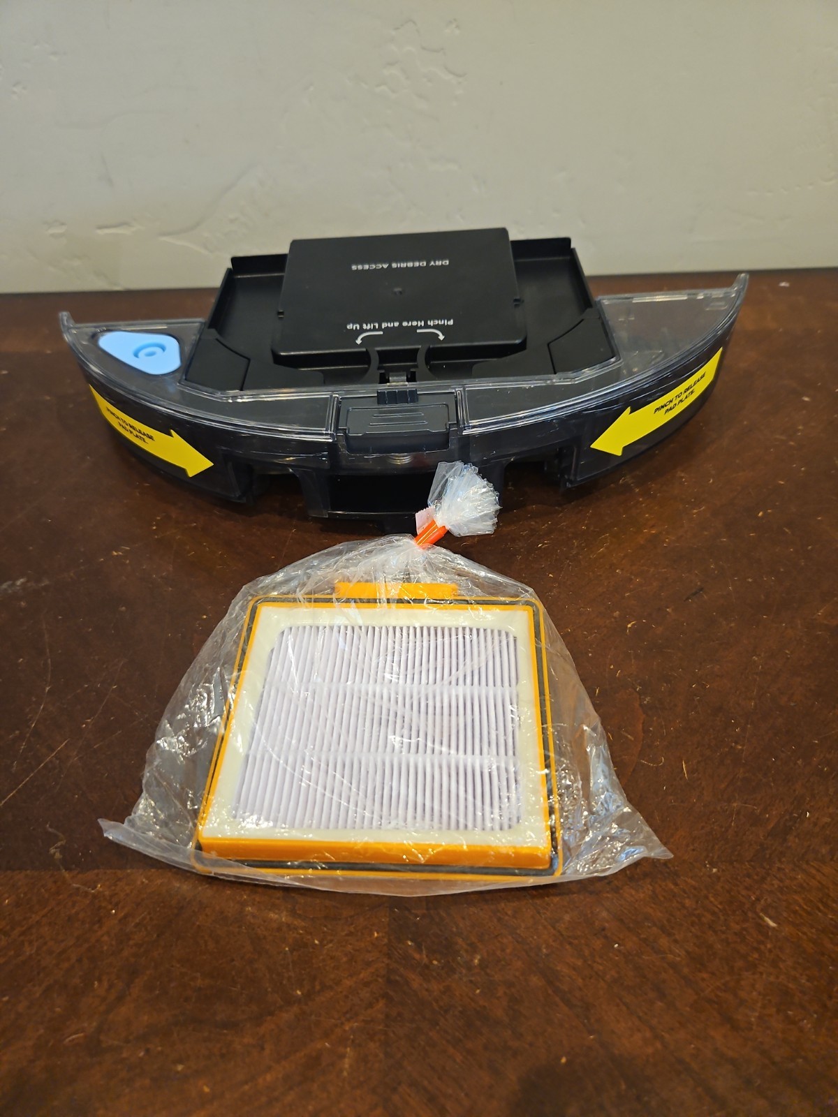 Shark 2-in-1 Dust Bin & Water Tank RV2610WA RV26101EUS AV2610WA AV26101EUS OEM
