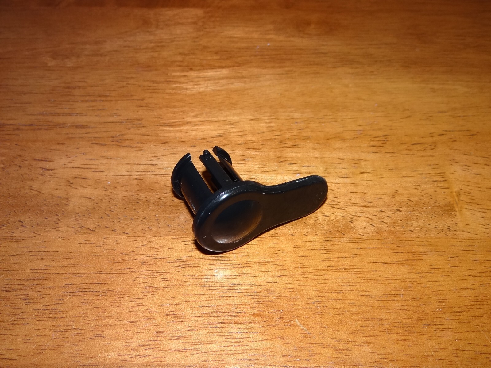 Genuine Shark Euro Pro EP619 EP621 Upper Cord Wrap Swivel Hook OEM Part